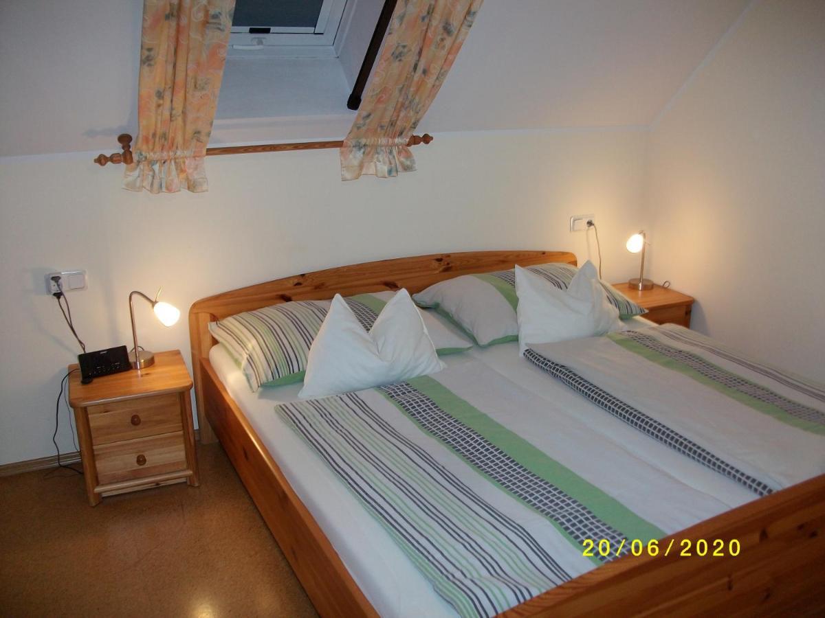Ferienwohnung Moni Geiseldorf Luaran gambar